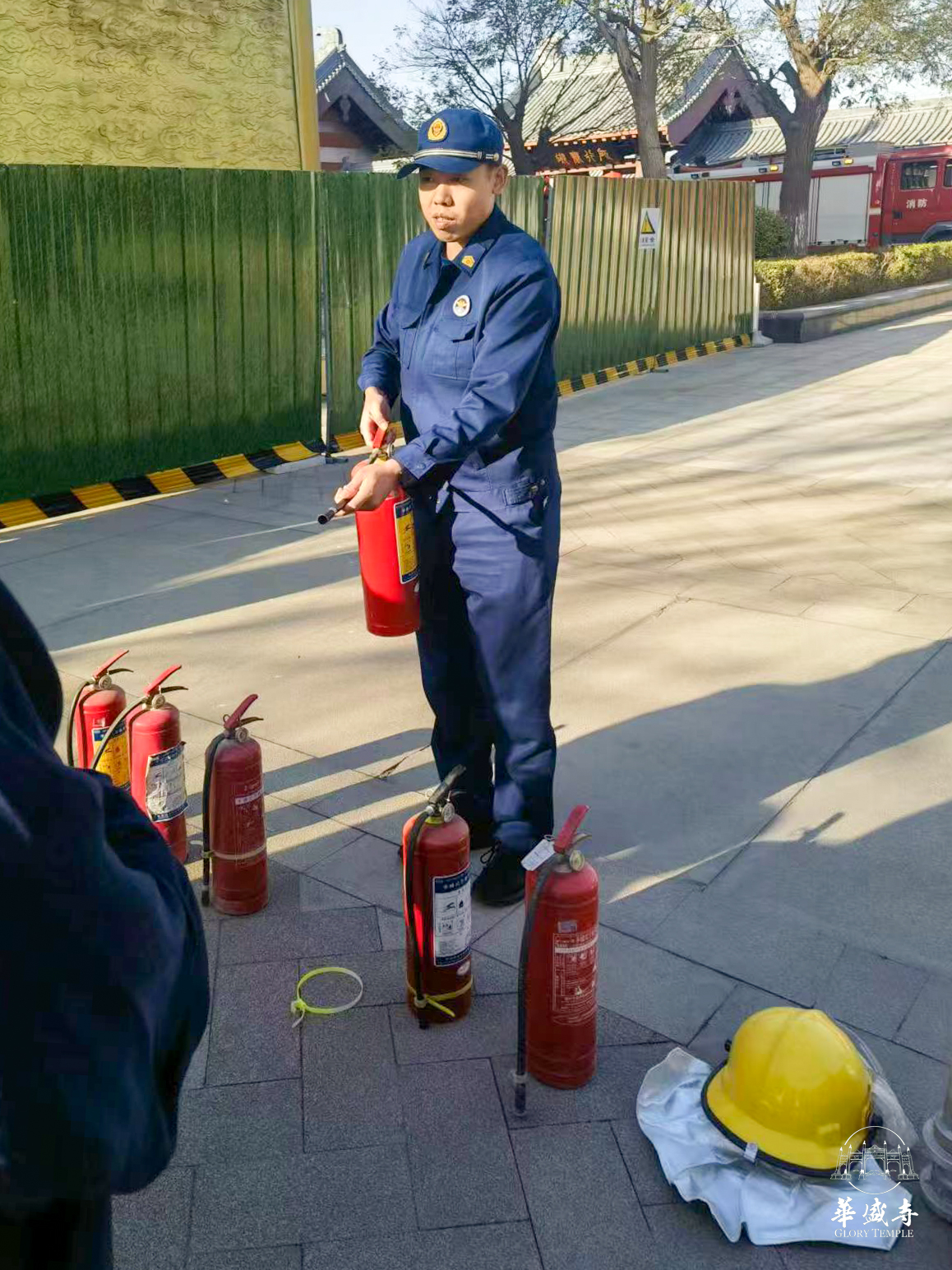 3讲授消防器材使用.jpg